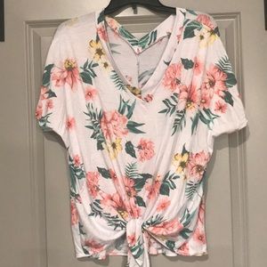 Beautiful floral top-medium